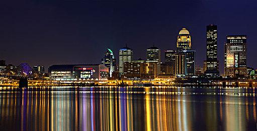 《麦登橄榄球25》PC版将基于本世代平台制作